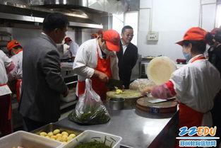 郑东新区领导检查106中学餐饮服务工作